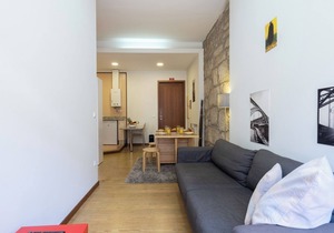 Host Wise - Precious Charming Flat w/Ace Location