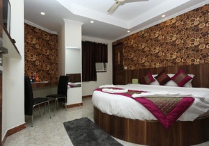 Hotel Aerostay Inn