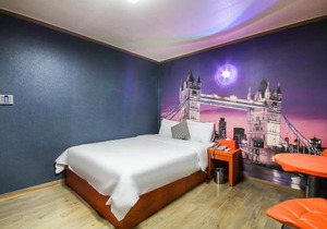 Hotel Lie