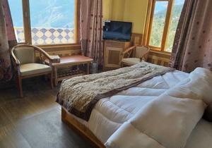 Hotel Monal Residency Kalpa