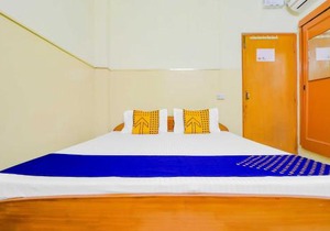 Hotel O Sameer Residency