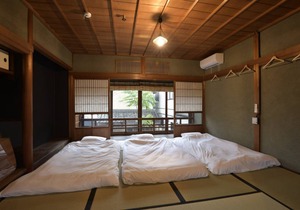Hotel ∙ Sasayama Castle Town Guest House KOMEYA