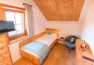 Hotel ∙ Single room, shower, toilet