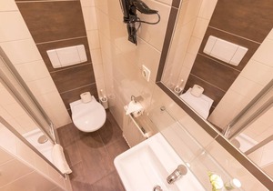 Hotel ∙ Single room, shower, toilet