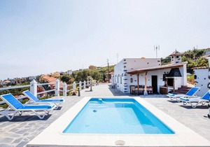 House ∙ 2 bedrooms ∙ 2 guests