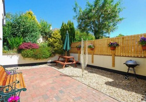 House ∙ 2 bedrooms ∙ 4 guests