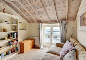 House ∙ 2 bedrooms ∙ 5 guests