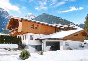 House in Krimml near Waterfalls & Hiking Trails
