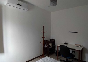 House of 250sqm, 300m from the beach, with pool and barbecue in Cond. Closed