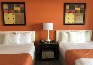 Howard Johnson by Wyndham North Bergen