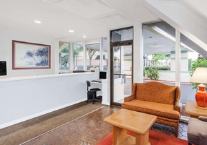 Howard Johnson by Wyndham Vero Beach Downtown
