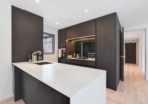 Hoxton III by Servprop