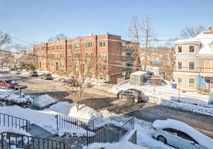 Huge 2b in desirable & quiet area. Near grocery and T-stop by Blueground