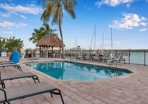 Hutchinson Island Hotel