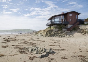 Iconic Oceanfront Cayucos Beach Home, Panoramic View Room, Direct Beach Access!