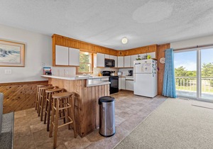 If you're looking for peace, quiet and great ocean views, this is the home for you!