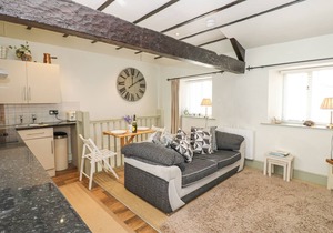 IN & OUT COTTAGE, luxury holiday cottage in Middleham