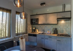 Island Getaway w/Spa Bath