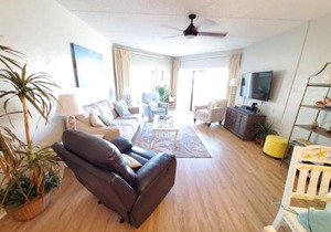 Island House F116 Condo