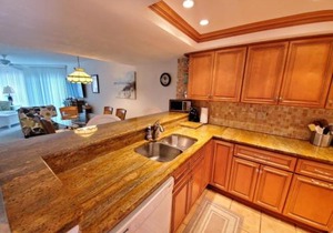 Island House F232 Condo