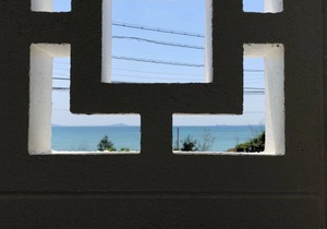 It is a 2LDK hotel near the sea where the rising s/Kunigami-gun Okinawa