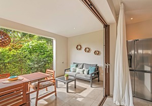 Jan Sofat LUX 16, Luxury apartment, shared pool, ground floor