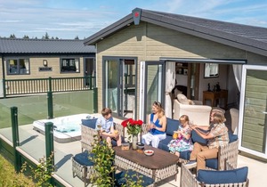Juniper Deluxe Lodge