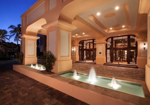 Jupiter Beach Resort & Spa