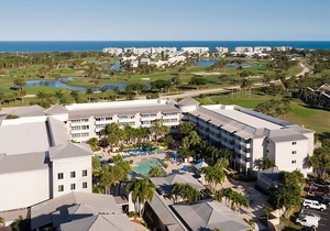 Just Steps From Sun & Sand! Perfect Island Location, Near Elliott Museum!