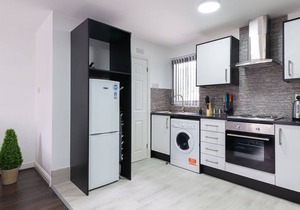 K Suites - Lovely 1 -Bedroom Central Property