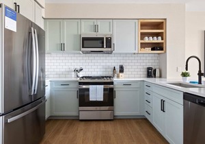 Kasa | Steps to Local Dining | Santa Clara