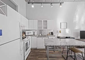 Kasa | Studio, Marina in SouthSide | Pittsburgh