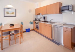 Komfort Ferienwohnung mit 1 Schlafzimmer und Terrasse im Erdgeschoss