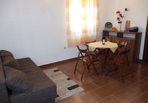 Kotor TIMI 1 - Apartment 40 meters from the beach with garden grill