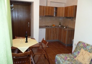 Kotor TIMI 2 - Apartment 40 meters from the beach with garden grill