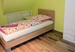 L07 cozy 3 room apartment with TV and W-LAN in Leverkusen Schlebusch