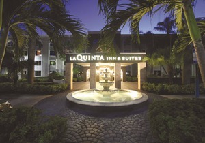 La Quinta Inn & Suites by Wyndham Coral Springs South