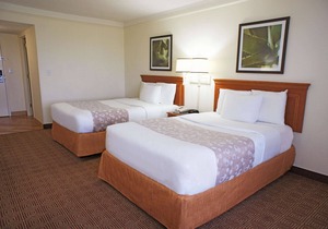La Quinta Inn & Suites by Wyndham Coral Springs Univ Dr