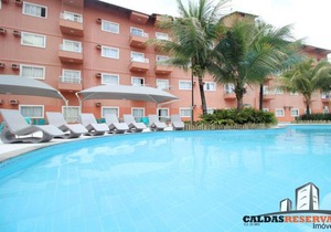 LAGOA QUENTE HOTEL - Apartamento 229 - 01º Andar - SUÍTE ESMERALDA - 01 quarto, sala, cozinha e banheiro *com fogão*