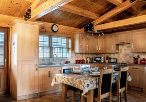 Lake View Lodges - 25076