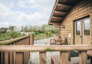 Lake View Lodges - 25076