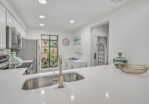 Lakefront Views ~ Golf Cart ~ Private Patio ~ Community Pool
