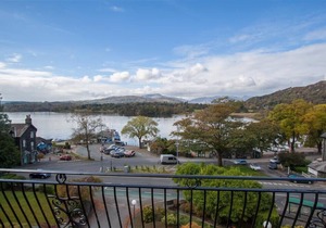 LAKELAND VIEW, romantic, luxury holiday cottage in Ambleside