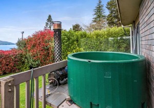 Lakeside Escape - Lake Tarawera Holiday Home