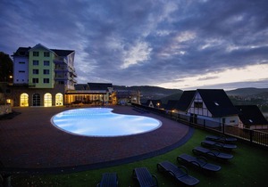 Lakeview Villa with Pool