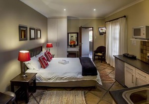 Lalapanzi Guest Lodge