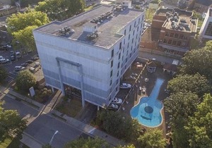 Large 1 Bedroom Condo - On Music Row - Guitar Pool