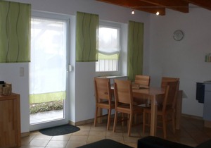 Large holiday home (82 m2) on two floors with a sun terrace