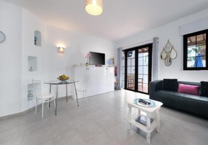 Las Brisas complex, Villa 104