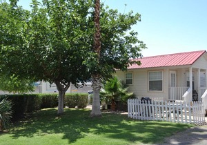 Las Vegas Camping Resort Cabin 2